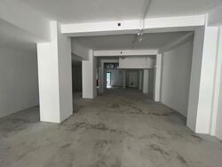 North Canal Road (D1), Retail #589651241